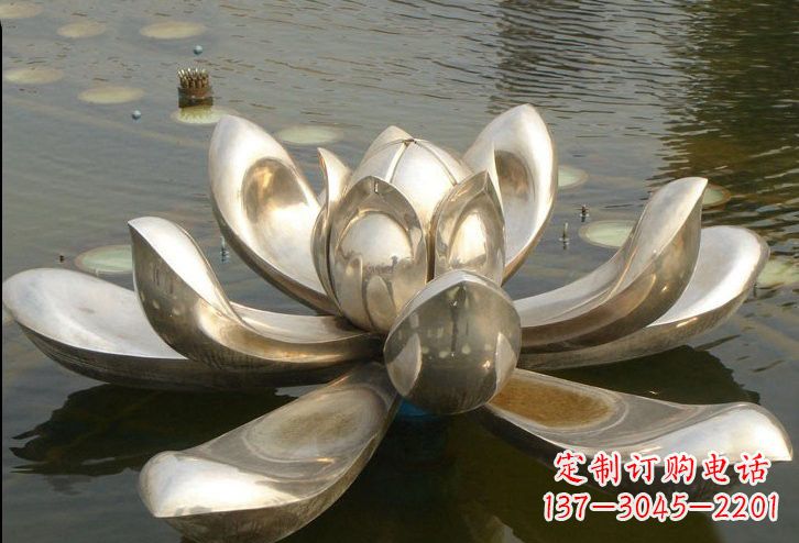 聊城不锈钢水面上的莲花雕塑