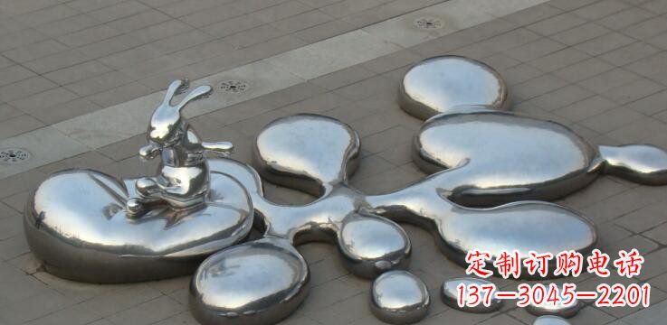聊城不锈钢兔子雕塑景观的美丽添彩