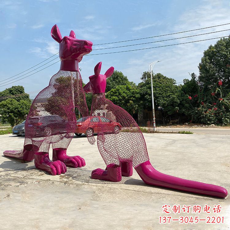 聊城不锈钢袋鼠雕塑给公园带来美好景观
