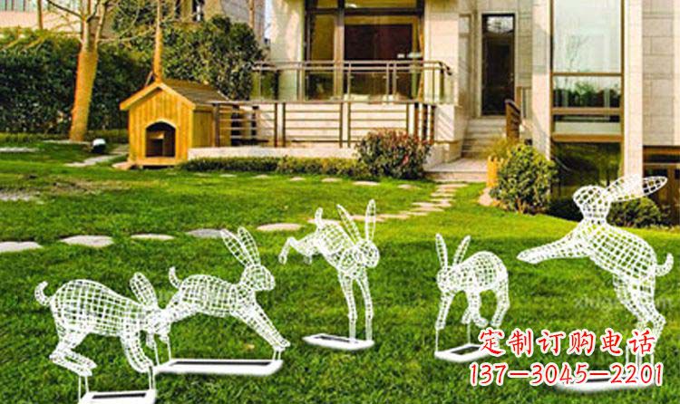 聊城不锈钢兔子镂空雕塑