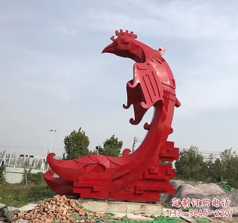 聊城凤凰展翅飞翔——不锈钢现代广场的雕塑之美