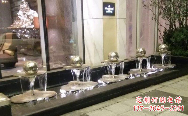 聊城不锈钢小喷泉雕塑美丽之灵