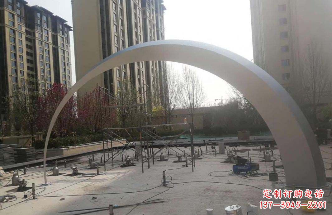聊城不锈钢小区拱门雕塑美化环境