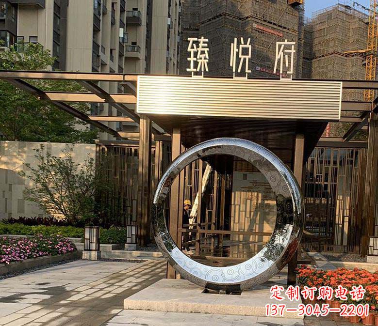 聊城不锈钢小区圆环雕塑赋予小区景观更多美感