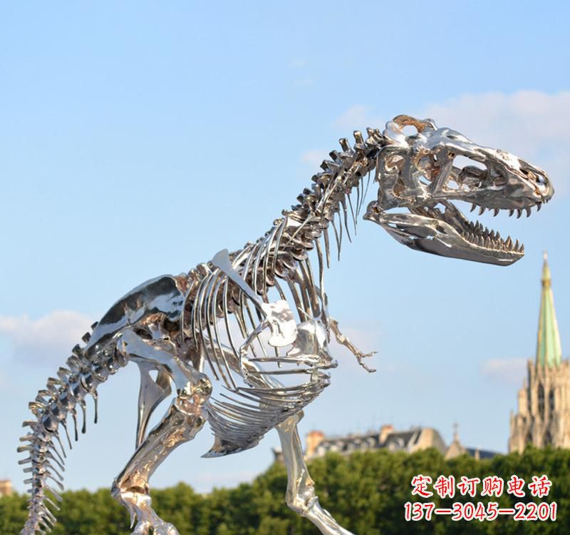 聊城不锈钢恐龙雕塑精致纪念它们的存在