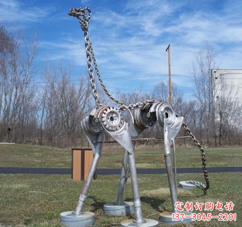 聊城不锈钢恐龙雕塑集艺术与自然于一体