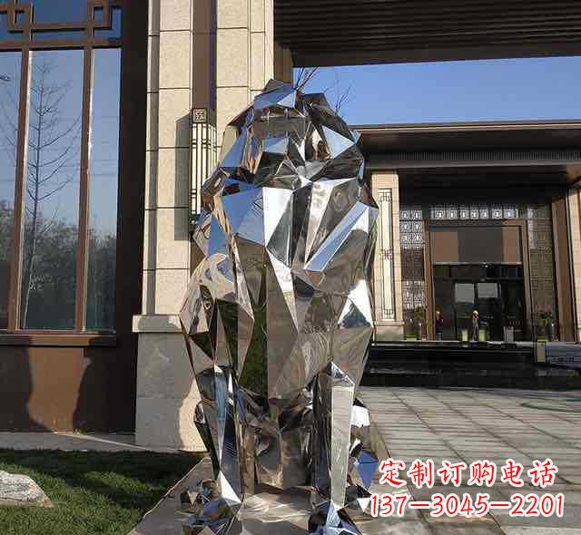 聊城不锈钢狮子雕塑给园林带来神秘与力量