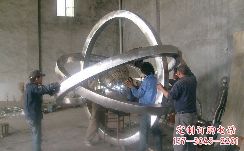聊城不锈钢圆环雕塑——艺术之美