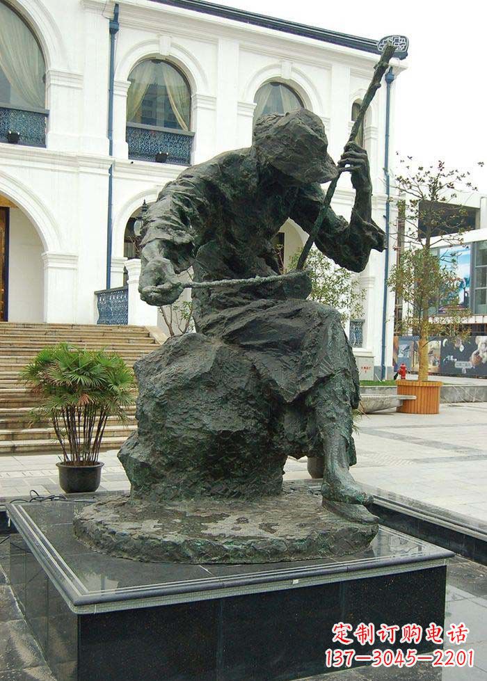 聊城节奏轻快的二胡雕塑