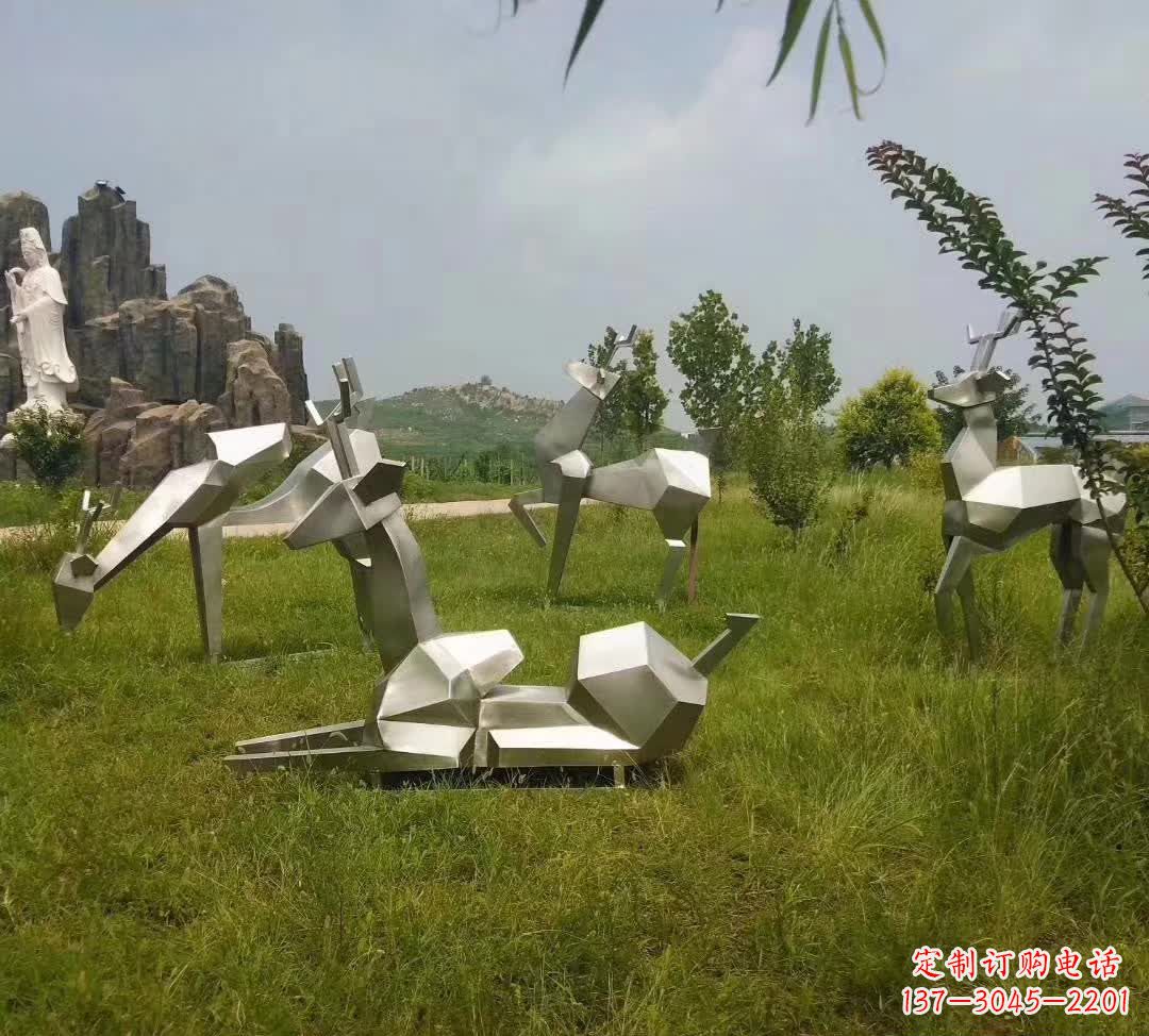 聊城不锈钢锻造的小鹿雕塑