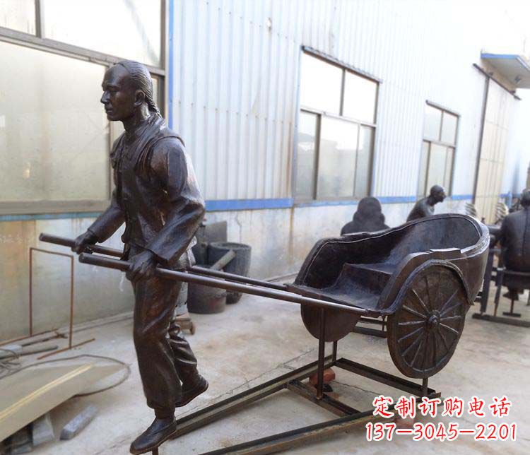 聊城青铜车夫雕塑致敬车夫的贡献