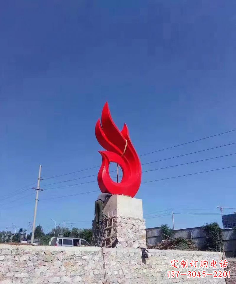 聊城凤凰雕塑点缀城市的不锈钢景观