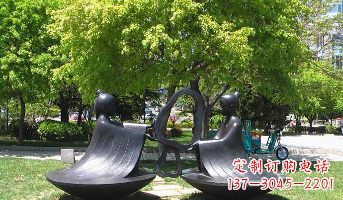 聊城以孔融为灵感的校园铜雕