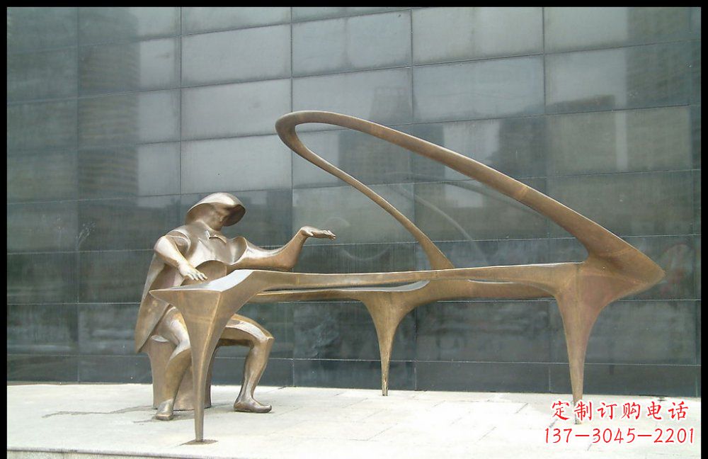 聊城钢琴雕塑融合音乐与艺术的完美结晶