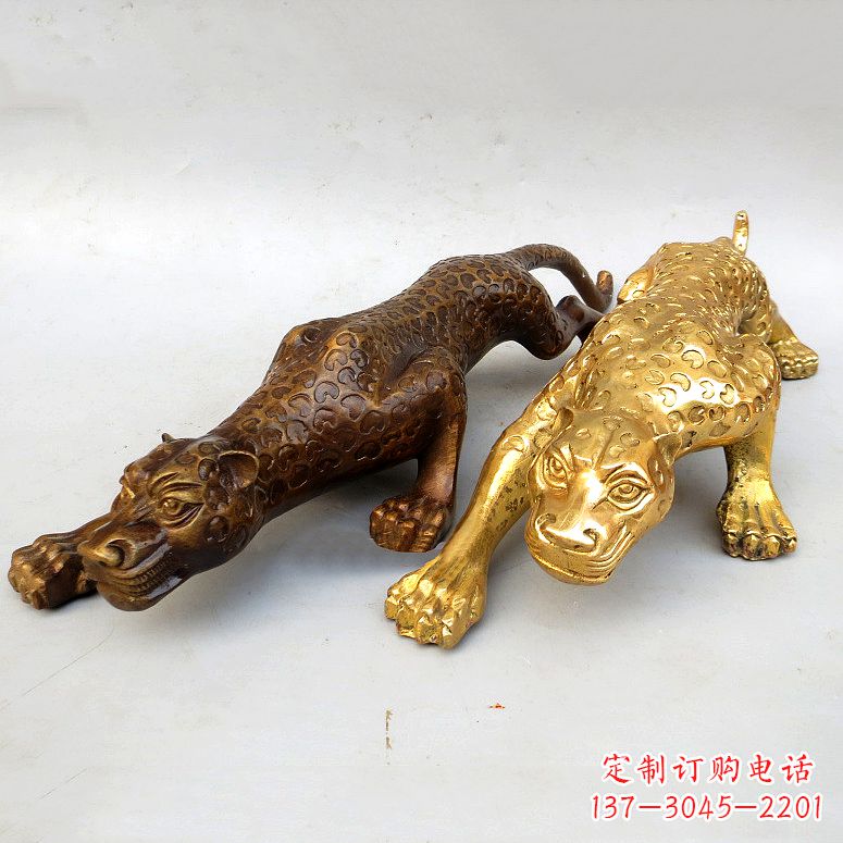 聊城纯铜金钱豹雕塑——完美结合精美工艺与珍贵文化
