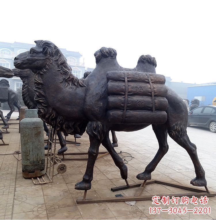 聊城纯铜骆驼雕塑丝绸之路骆驼动物雕塑