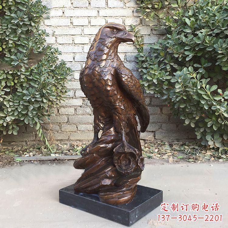 聊城铸造精美的老鹰雕塑