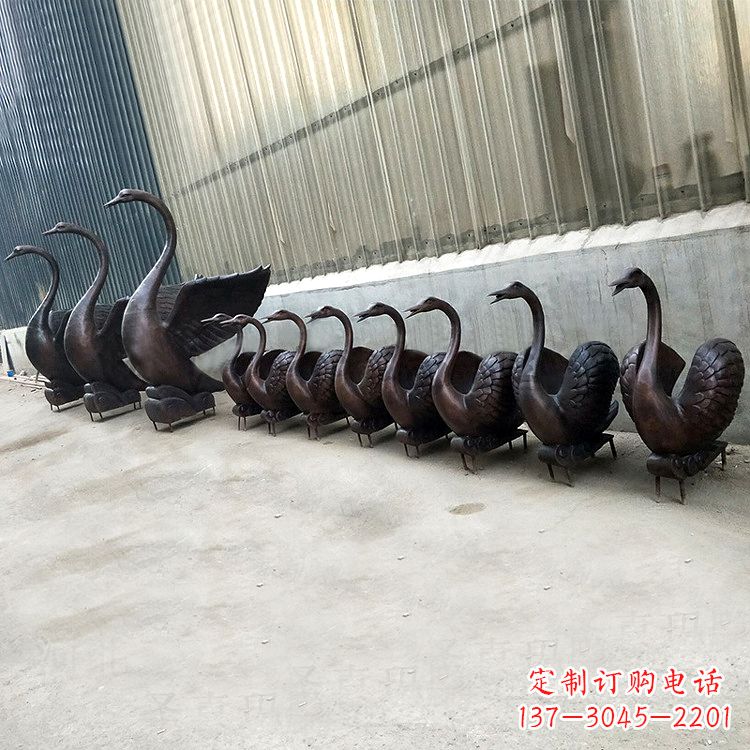 聊城精致的铜质天鹅雕塑