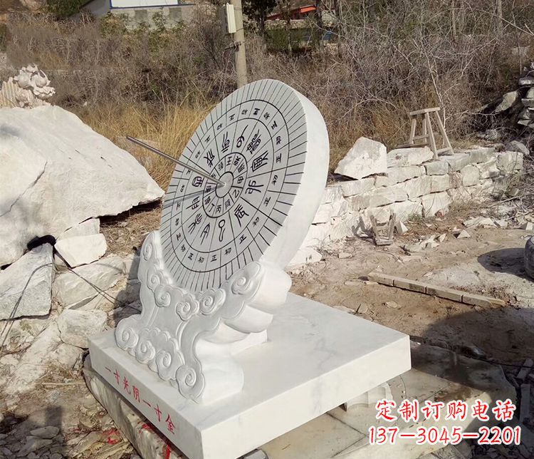 聊城传承古老文化——日晷雕塑