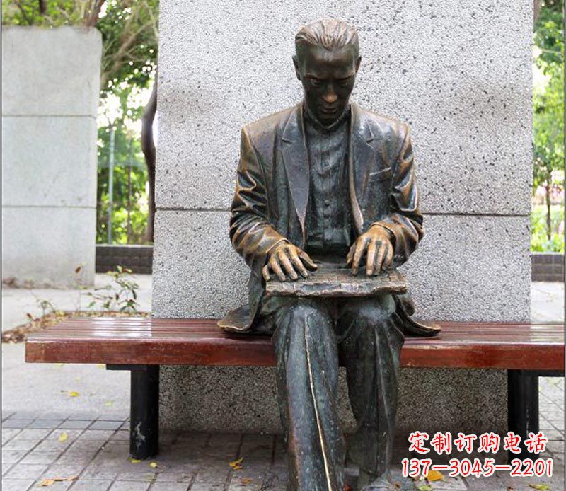聊城“男性英姿飒爽的雕塑”