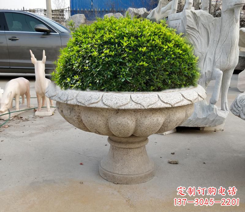 聊城优雅大理石花盆雕塑