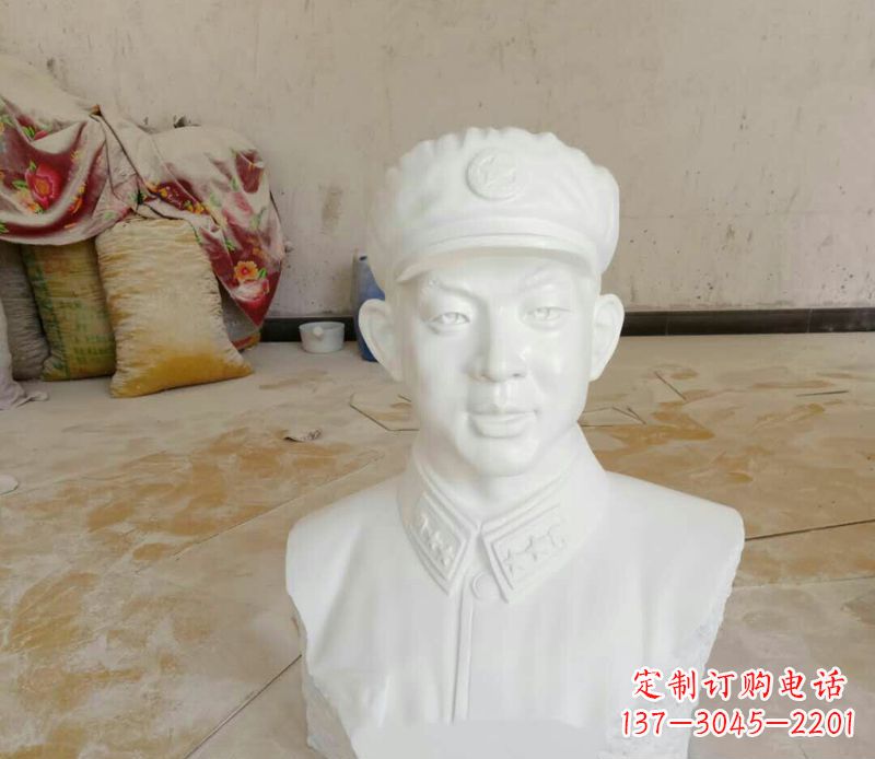 聊城中领雕塑精美雷锋雕塑
