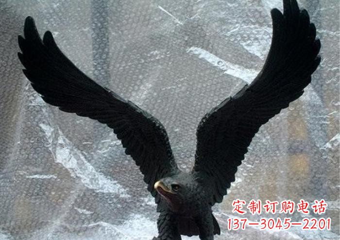 聊城大鹏展翅玻璃钢老鹰雕塑