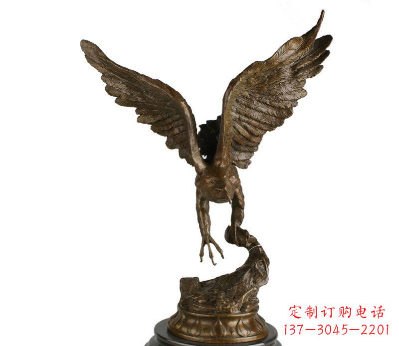 聊城大鹏展翅老鹰铜雕塑