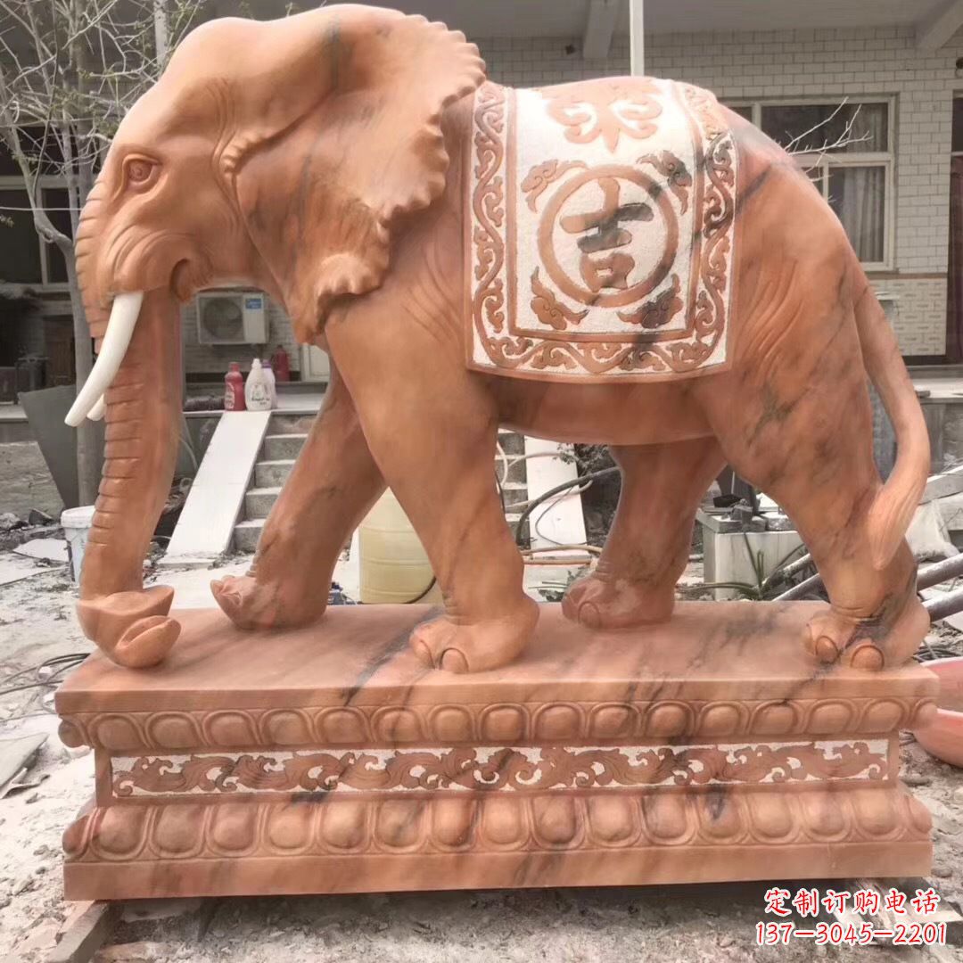 聊城大象柱子石雕景区