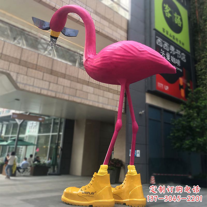聊城精美多彩的火烈鸟雕塑