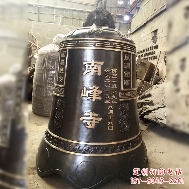 聊城大型铜钟雕塑,用精湛工艺刻画出非凡品质
