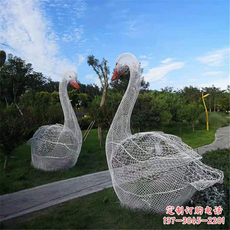 聊城梦幻般的大型网格天鹅景观动物雕塑