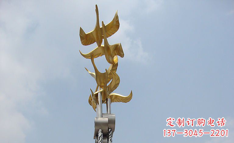 聊城大雁不锈钢雕塑—梦想之羽