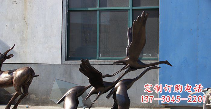 聊城大雁飞翔铸铜雕塑