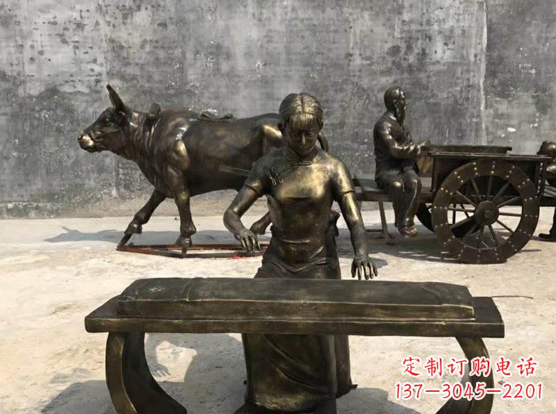 聊城铜制古筝人物校园景观雕塑