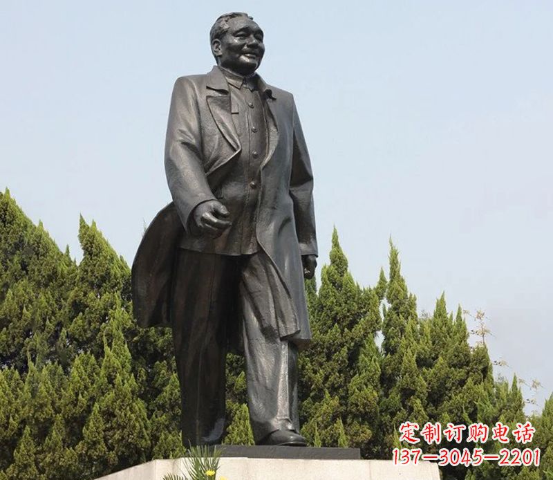 聊城邓小平公园伟人铜雕