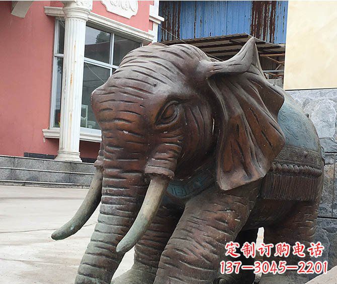聊城动物大象公园铜雕摆件