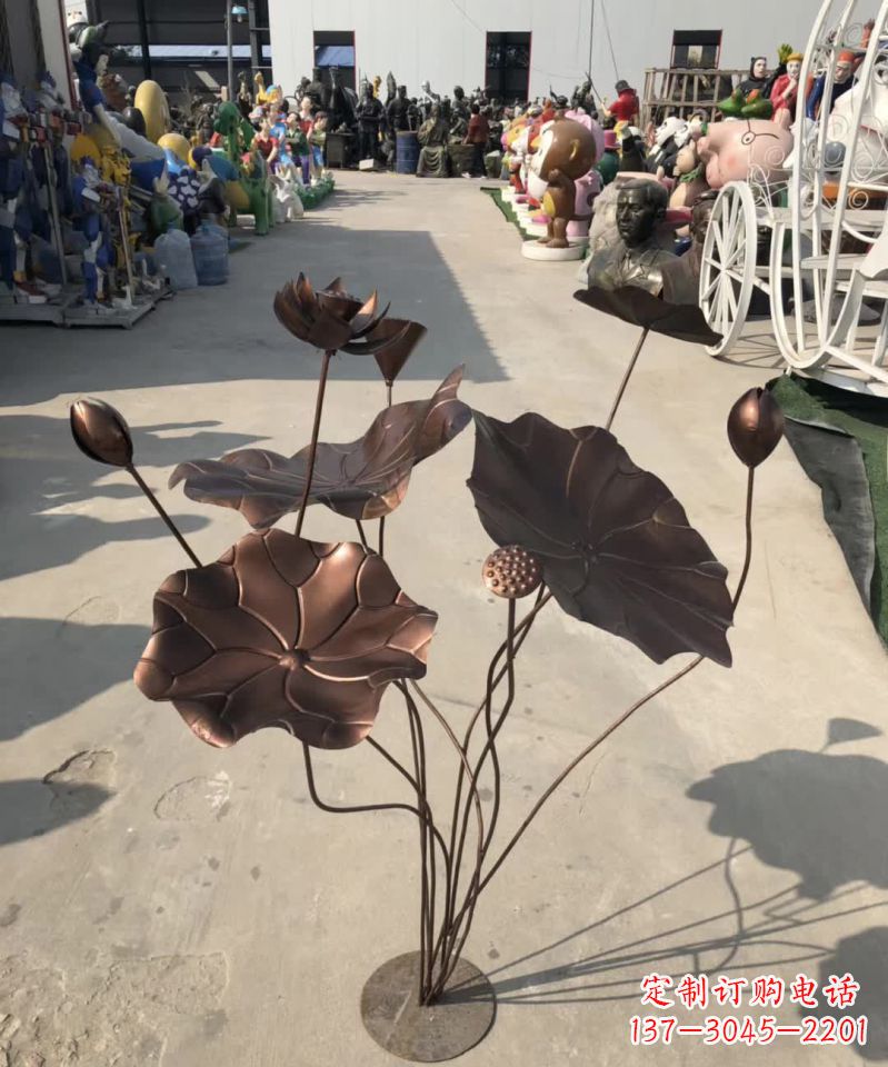 聊城精美锻铜荷花雕塑
