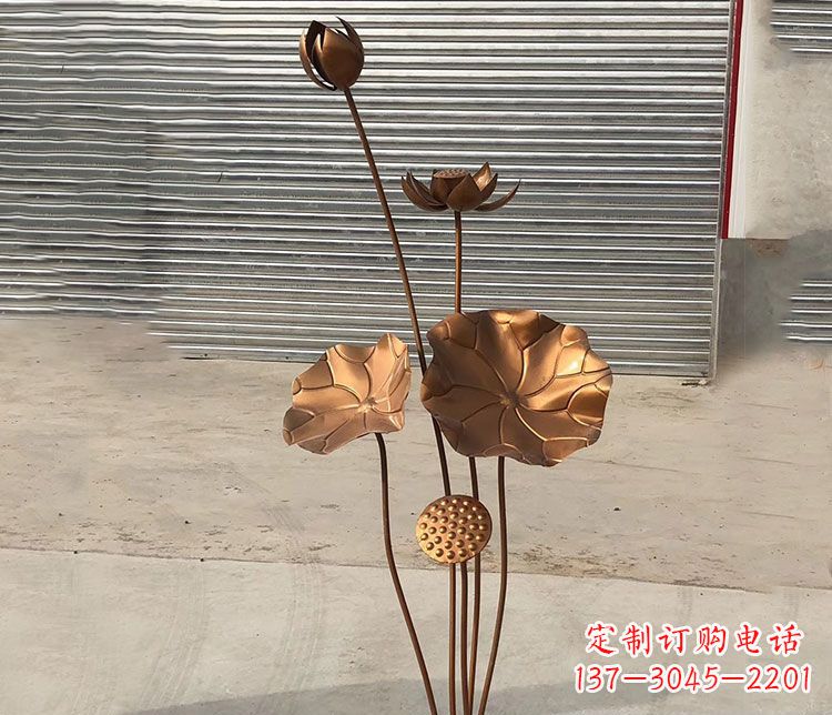 聊城锻铜不锈钢荷花雕塑