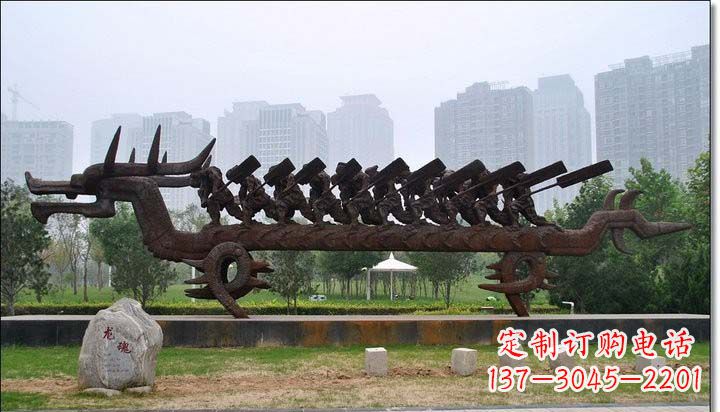聊城锻铜赛龙舟雕塑