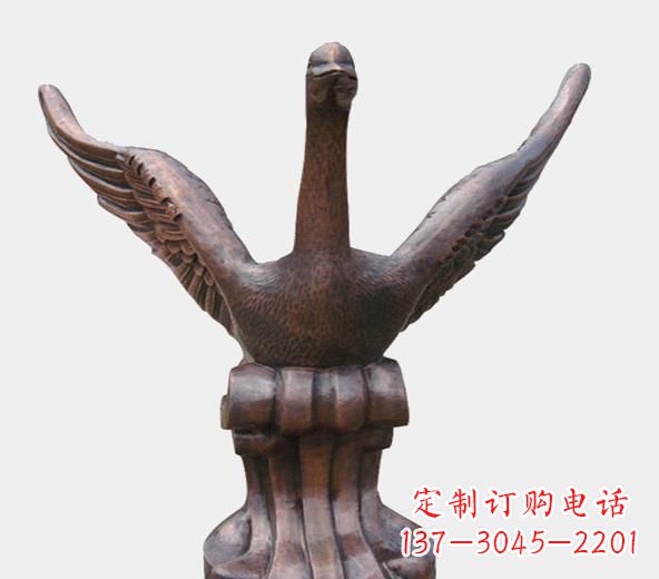 聊城高级锻铜天鹅雕塑