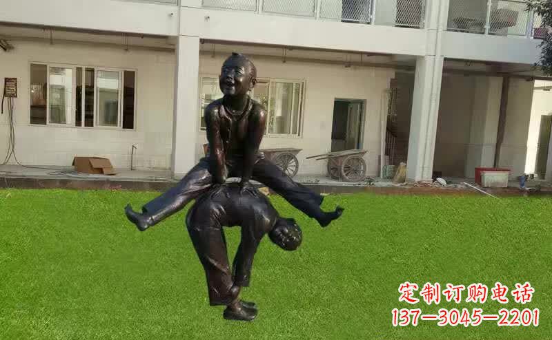 聊城卡通青少年跳马铜雕塑