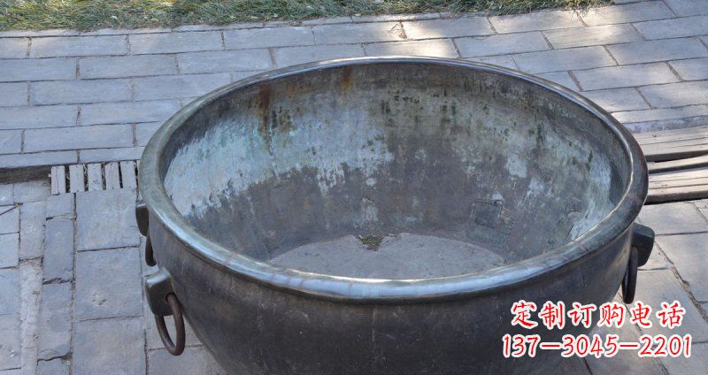 聊城仿古纹饰铜水缸雕塑