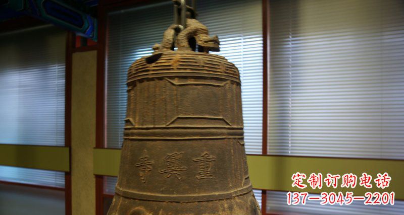 聊城仿古铜钟雕塑定制