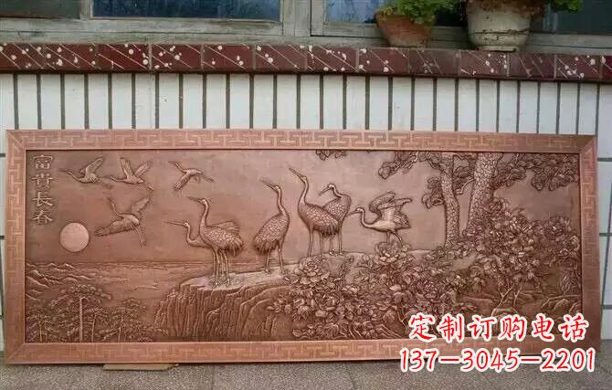 聊城富贵仙鹤浮雕锻铜雕塑