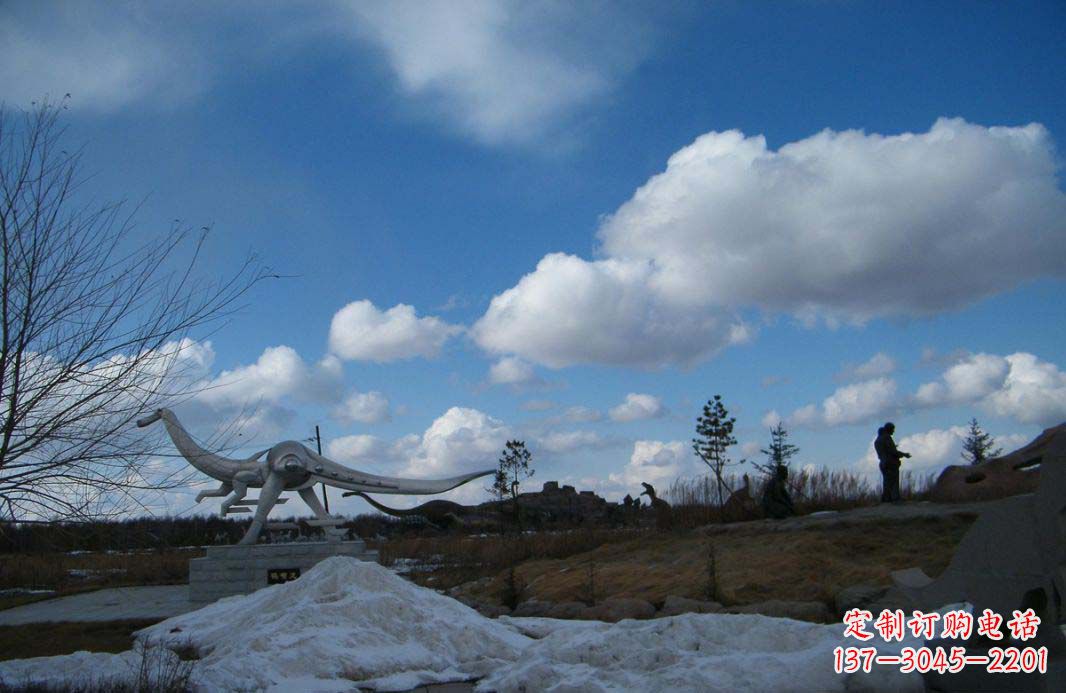 聊城非凡巨兽——不锈钢抽象恐龙雕塑