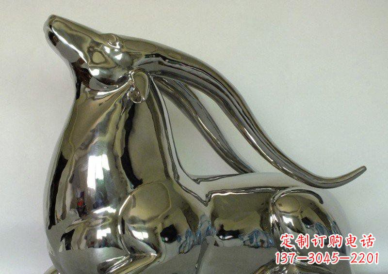 聊城中领雕塑定制公园装饰不锈钢羚羊雕塑