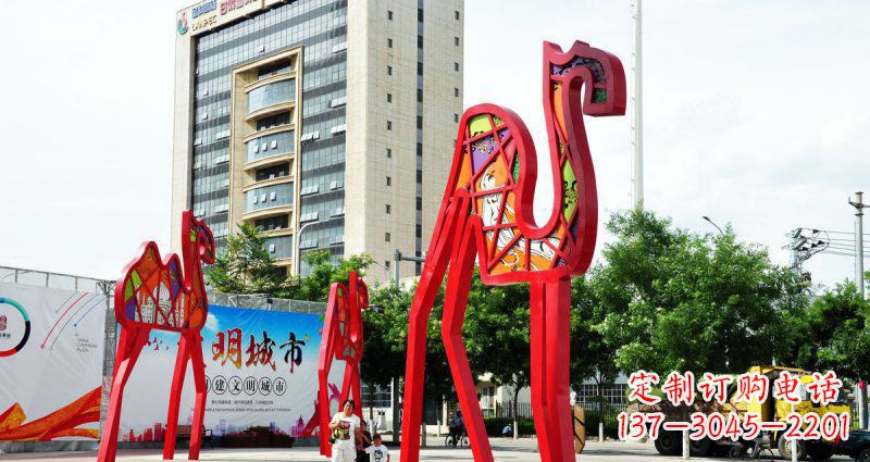 聊城品质精良的公园不锈钢骆驼雕塑
