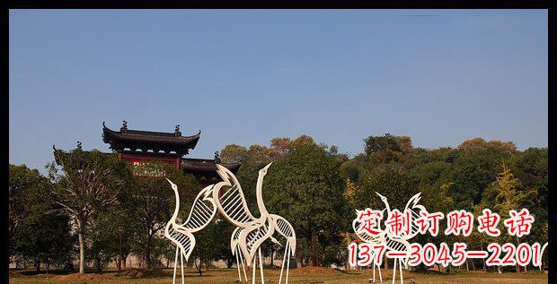 聊城中领雕塑的精美不锈钢仙鹤雕塑