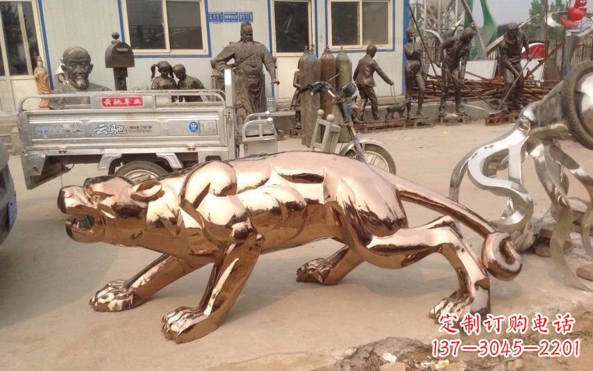 聊城中领雕塑出品不锈钢动物雕塑